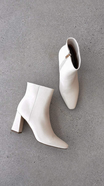 Indeera Boots - Bone