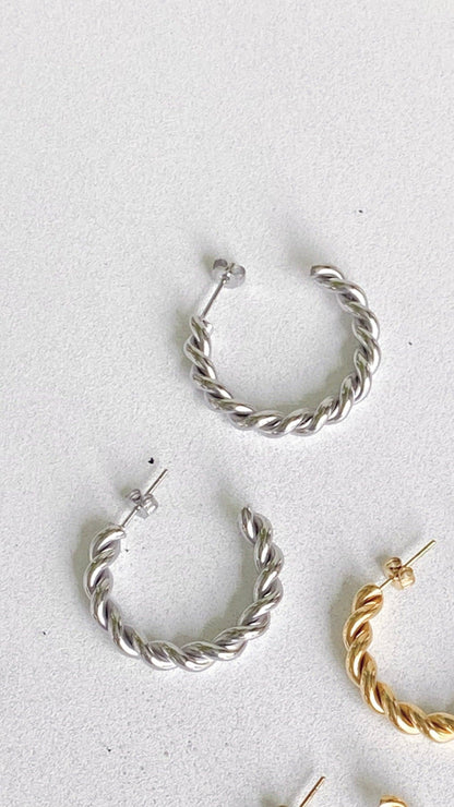 Twist Hoop Earrings -Silver