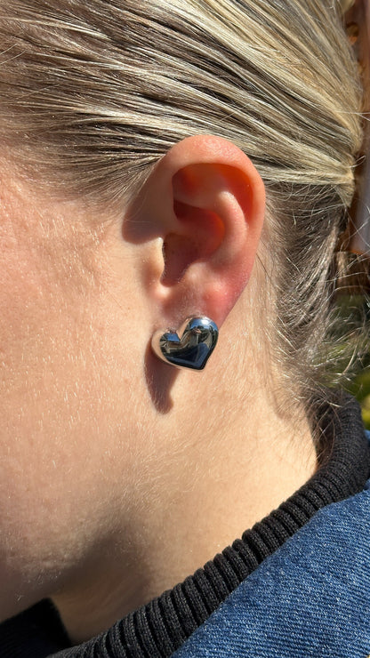 Neve Heart Earrings - Silver
