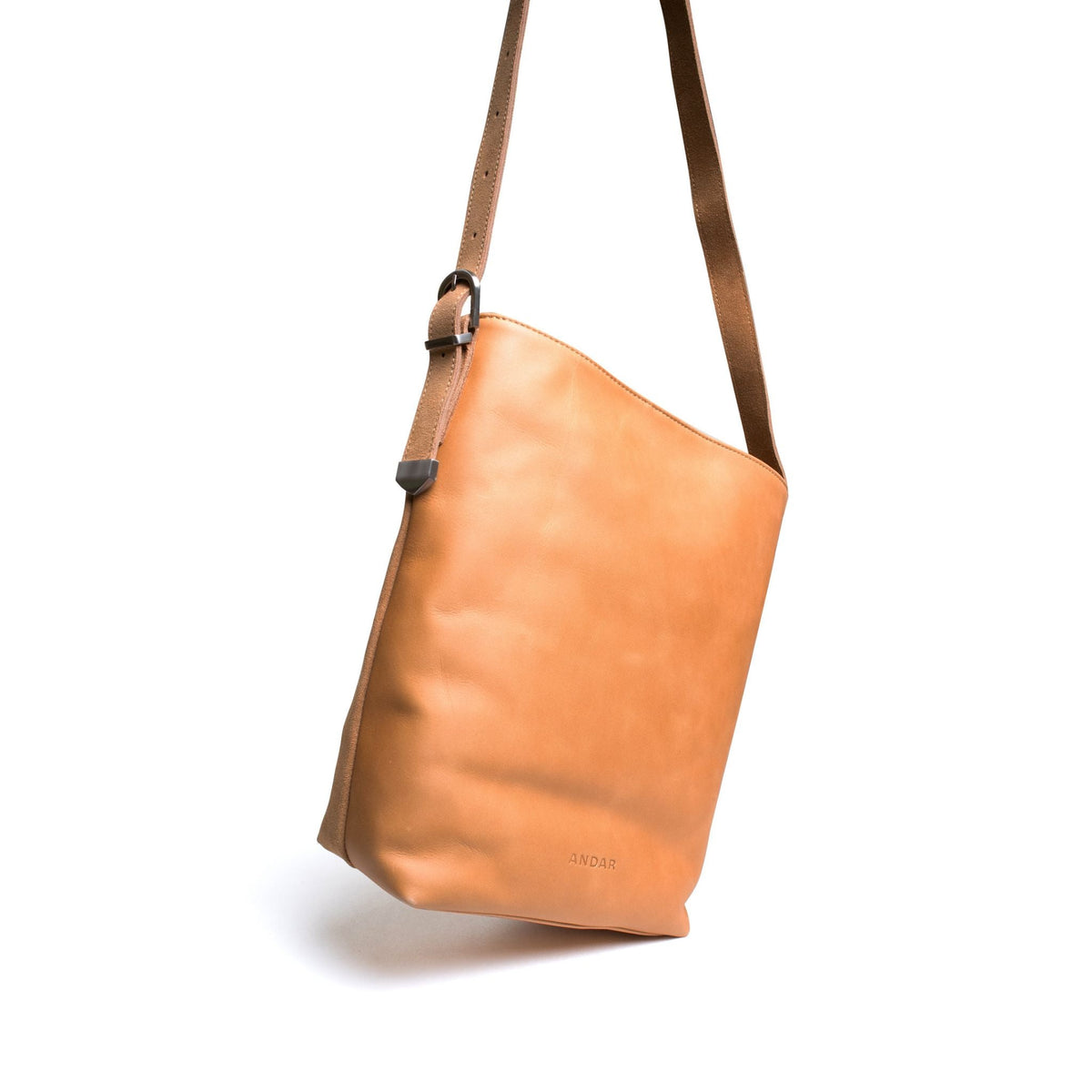 Andar Bucket Tote - The Sadie